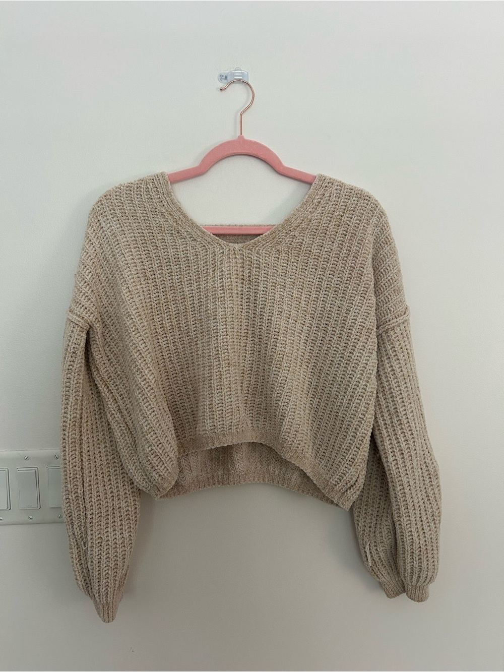 Pink Republic Women’s Small Beige Chenille Knit Cropped Sweater Open Back